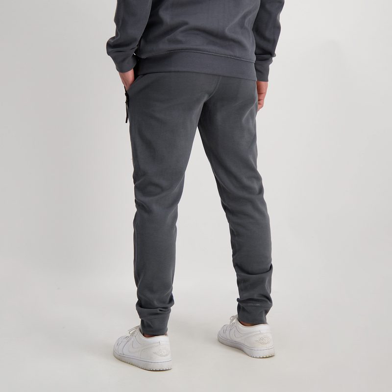 achterkant grijze joggingbroek cars jeans